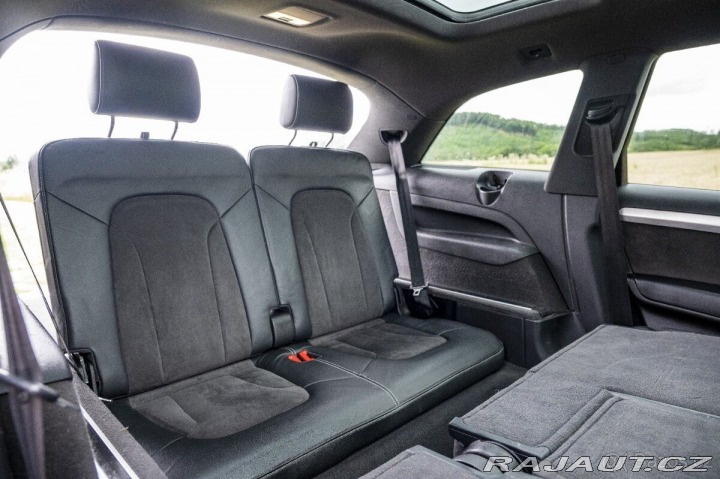 Audi Q7 3,0 tdi S line. 2011