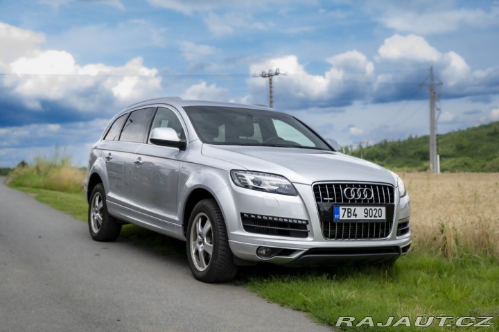 Audi Q7 3,0 tdi S line. 2011