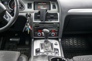 Audi Q7 3,0   tdi S line. 2011