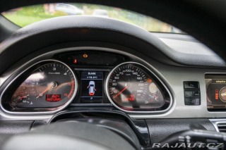 Audi Q7 3,0   tdi S line. 2011