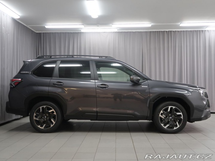 Subaru Forester COMFORT NAVI 4X4. SKLADEM 2025
