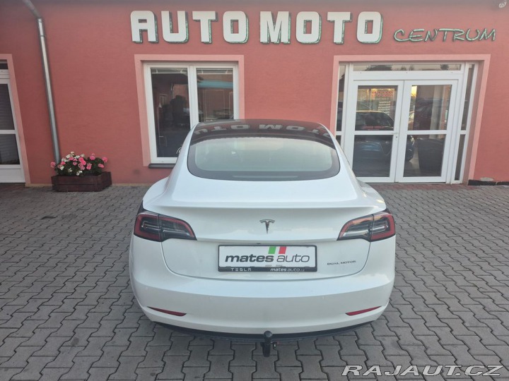 Tesla Model 3 Dual Motor AWD rezervace 2022