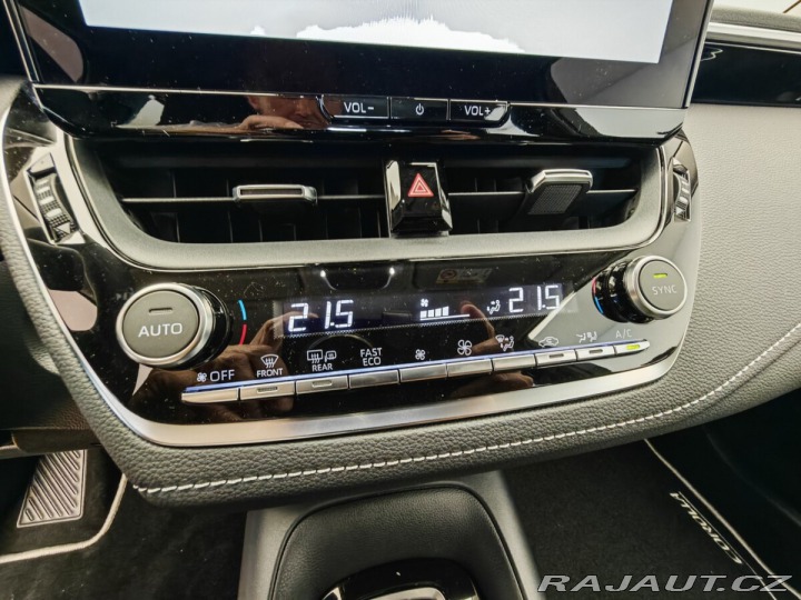 Toyota Corolla 1.8L (HEV speciální) 140 2025