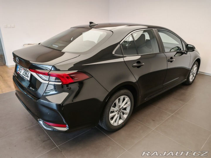 Toyota Corolla 1.8L (HEV speciální) 140 2025