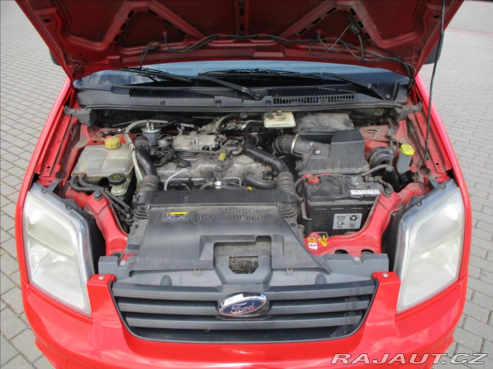 Ford Tourneo Connect 1,8 TDCi 81kw 5míst 2x šo 2013