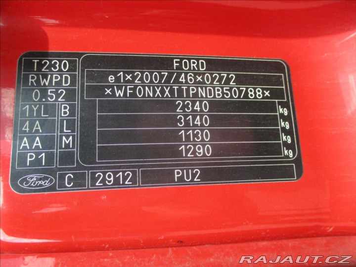 Ford Tourneo Connect 1,8 TDCi 81kw 5míst 2x šo 2013