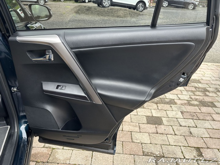 Toyota RAV4 2.5 118kW Hybrid 4x4 Sele 2017