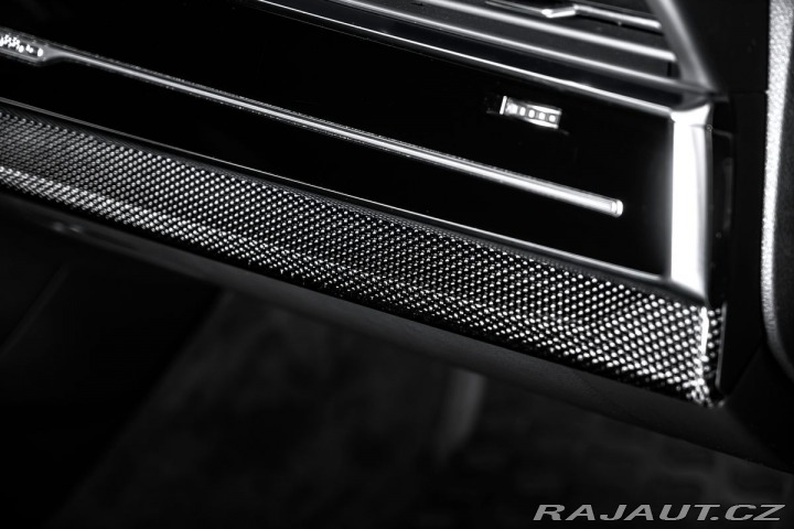 Audi SQ8 TDI Vzduch LED Pano B& 2020