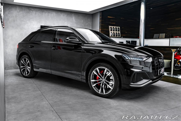 Audi SQ8 TDI Vzduch LED Pano B& 2020