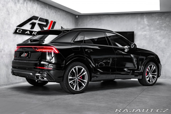 Audi SQ8 TDI Vzduch LED Pano B& 2020