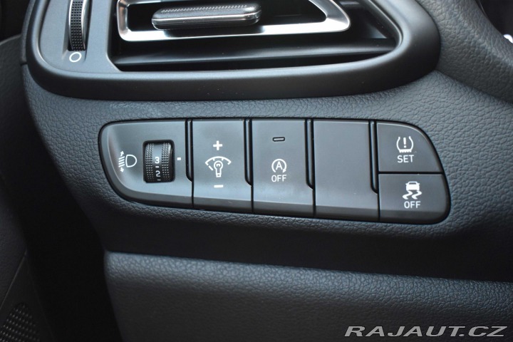 Hyundai i30 1.6 CRDi 2xPNEU*KAMERA*ČR 2021