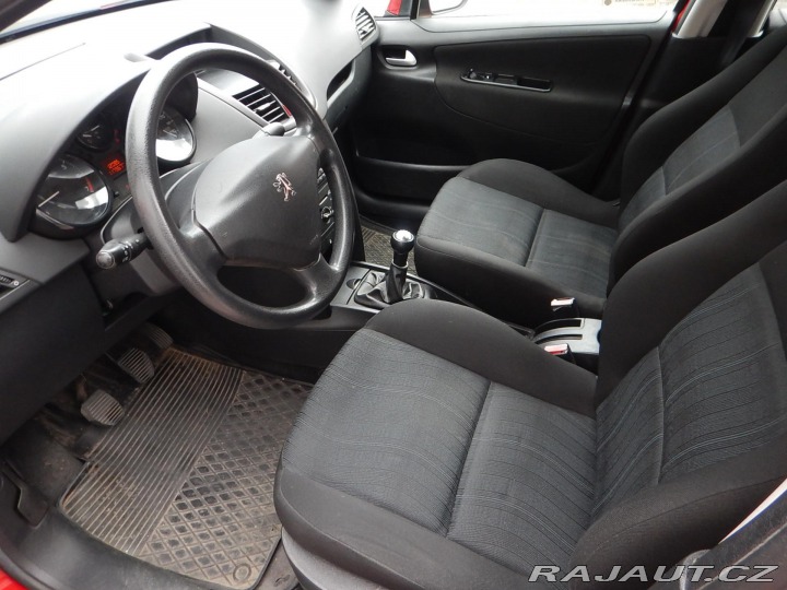 Peugeot 207 1.4 i 54 kw 2009