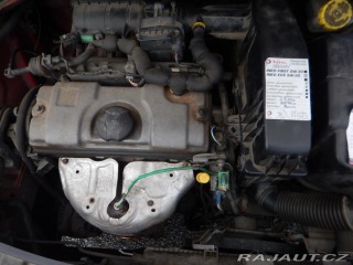 Peugeot 207 1.4 i 54 kw 2009