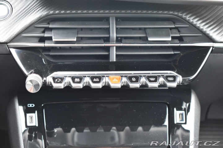 Peugeot 2008 1.5 BlueHDi*TAŽNÉ*DPH*ČR 2021