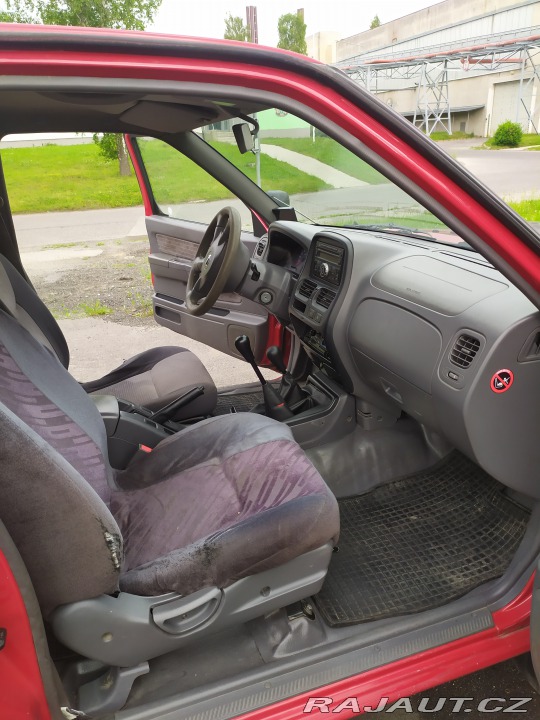 Nissan Ostatní modely D22 2010