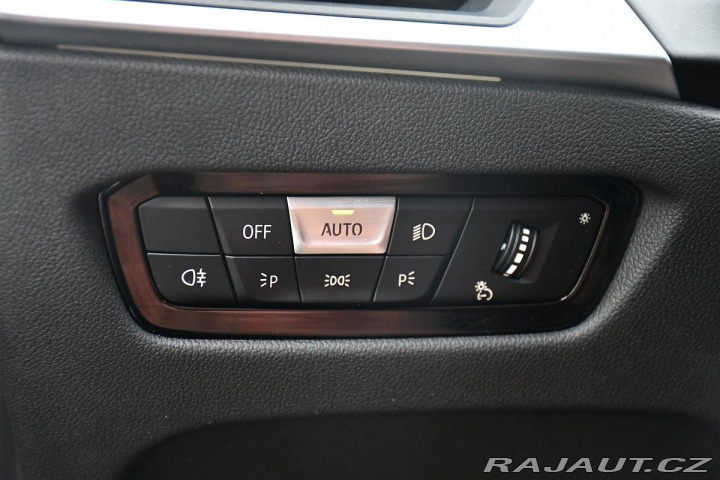 BMW 3 320d xDrive REZERVACE 2023