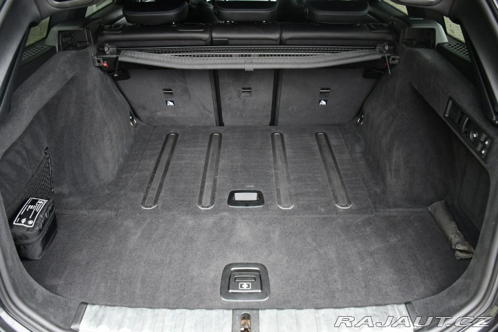 BMW 3 320d xDrive M-SPORT 3L-ZÁ 2023