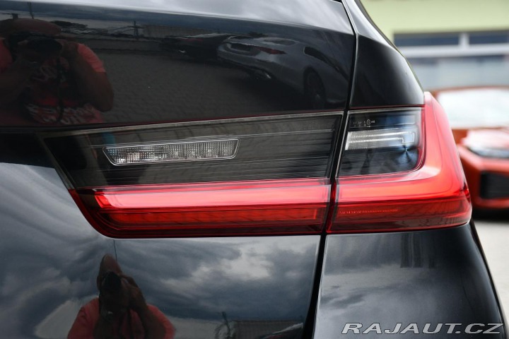 BMW 3 320d xDrive REZERVACE 2023