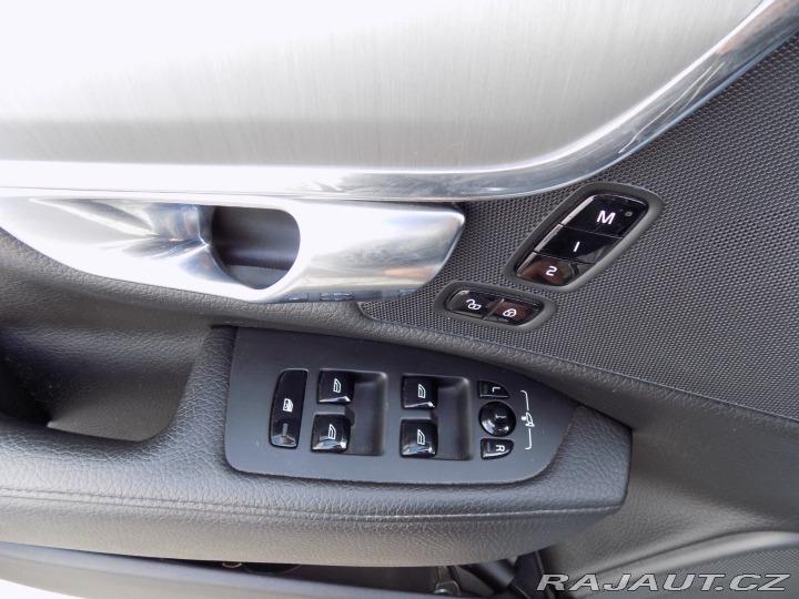 Volvo S90 2.0T4/Momentum/Full-LED/ 2018