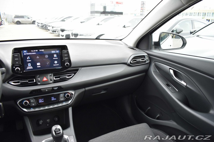 Hyundai i30 1.5 T-GDI ZÁRUKA*DPH*ČR 1 2023