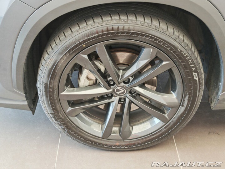 Lexus Ostatní modely NX 450h plus 450h+ Plug-in Hybrid 4x4 2023