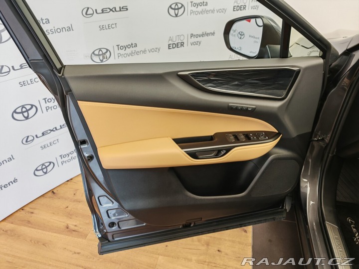 Lexus Ostatní modely NX 450h plus 450h+ Plug-in Hybrid 4x4 2023