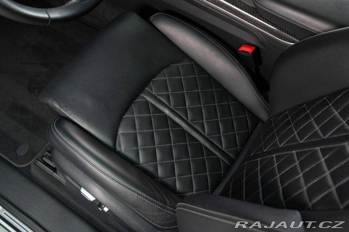 Audi SQ8  2021