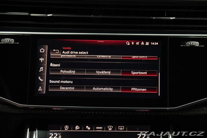 Audi SQ8  2021