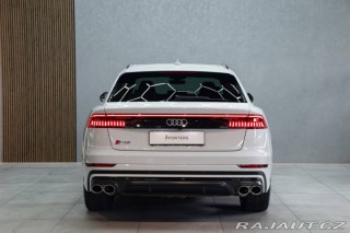 Audi SQ8  2021