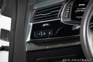 Audi SQ8  2021