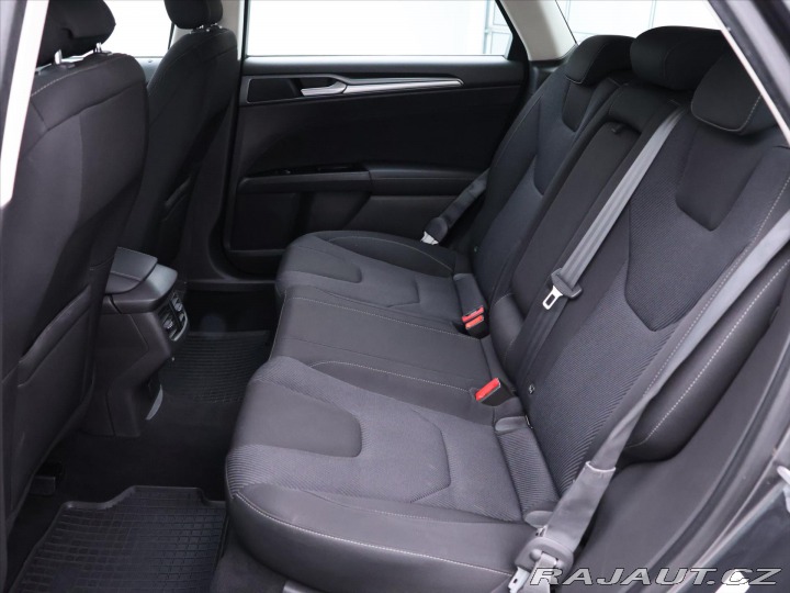 Ford Mondeo 2,0 TDCI 132kW Aut CZ Tit 2015