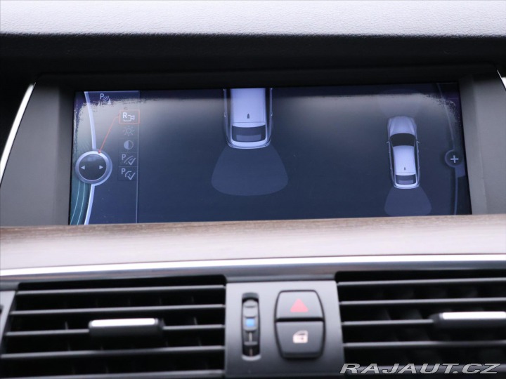 BMW 5 3,0 xDrive 530d GT 180kW 2012