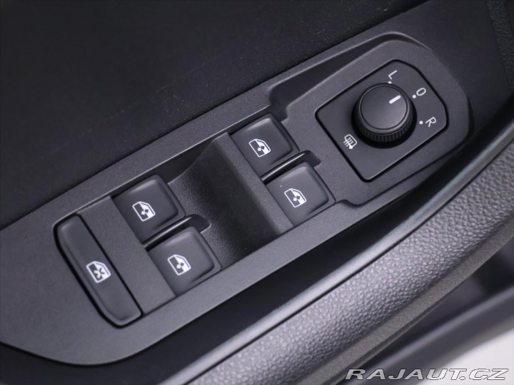 Škoda Karoq 2,0 TDI 110kW 4x4 CZ Ambi 2018