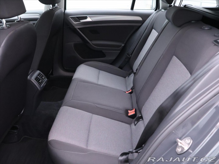 Volkswagen Golf 1,6 TDi 81kW Navi Serv.Kn 2016