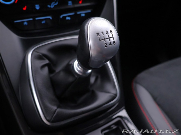 Ford Kuga 1,5 EB 110kW ST-Line Navi 2018