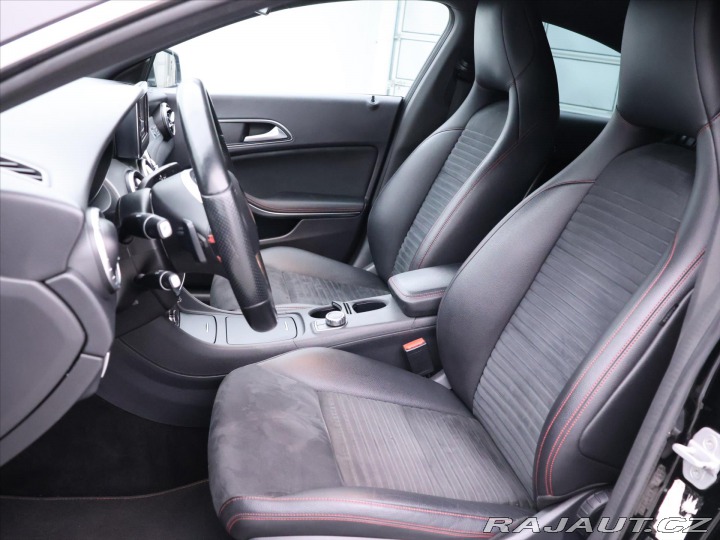 Mercedes-Benz CLA 2,1 220d Aut. AMG pack Ků 2014