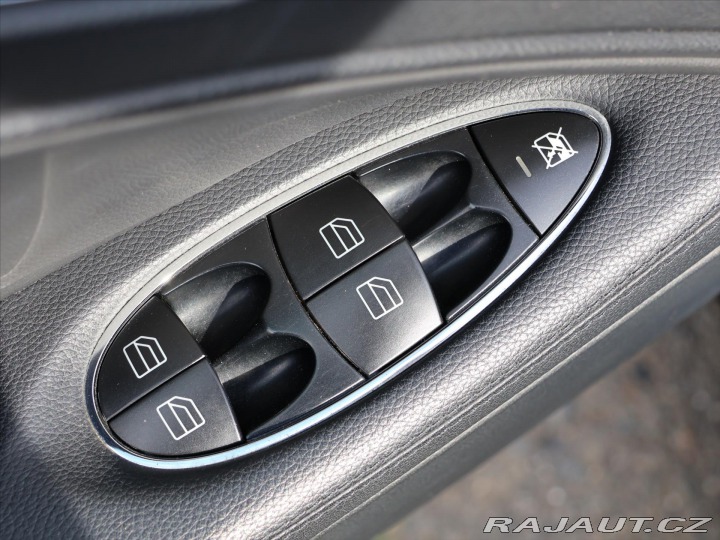 Mercedes-Benz CLS 3,5 350 215kW Aut. Navi K 2007