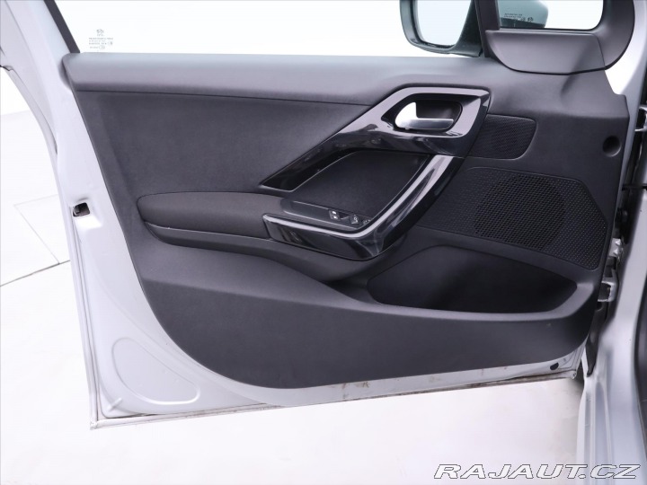 Peugeot 208 1,2 PT 60kW CZ Klima 1.Ma 2017