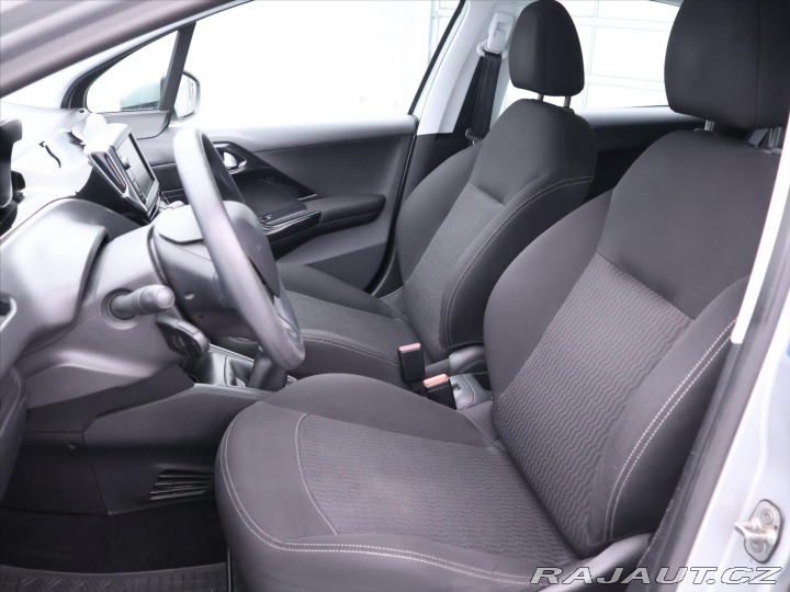 Peugeot 208 1,2 PT 60kW CZ Klima 1.Ma 2017