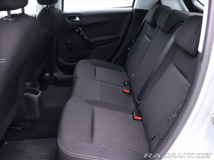 Peugeot 208 1,2 PT 60kW CZ Klima 1.Ma 2017