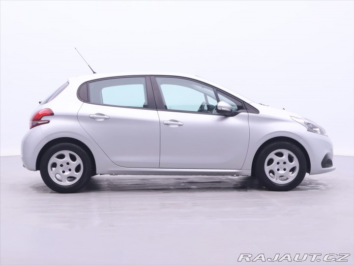 Peugeot 208 1,2 PT 60kW CZ Klima 1.Ma 2017