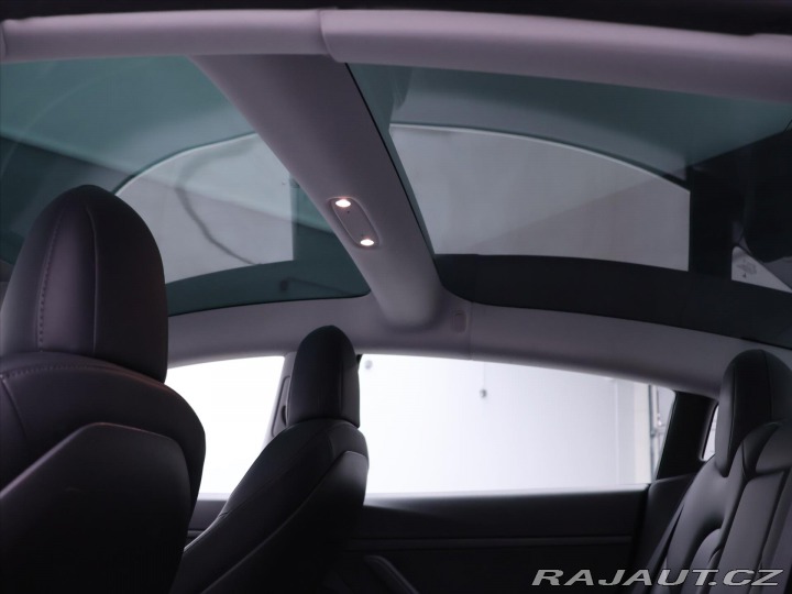Tesla Model 3 SR+60kWh pano 19 DP 2020