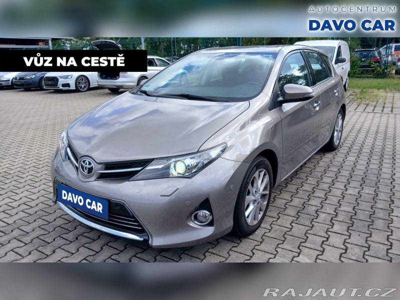 Toyota Auris 1,6 VVT-i Executive Xenon