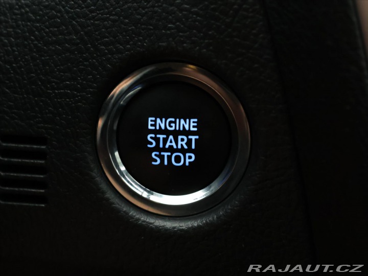 Toyota Auris 1,6 VVT-i Executive Xenon 2013