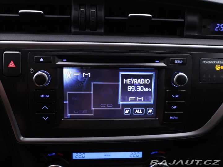 Toyota Auris 1,6 VVT-i Executive Xenon 2013