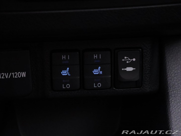 Toyota Auris 1,6 VVT-i Executive Xenon 2013