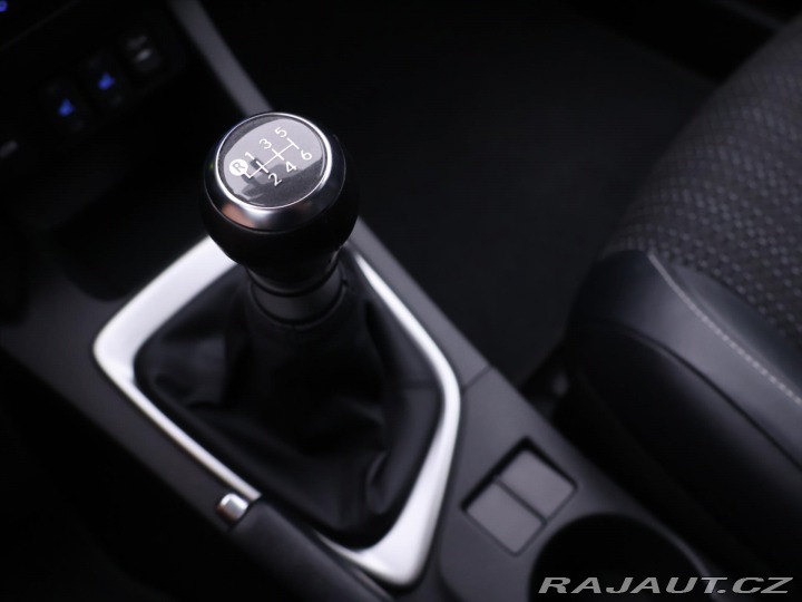 Toyota Auris 1,6 VVT-i Executive Xenon 2013