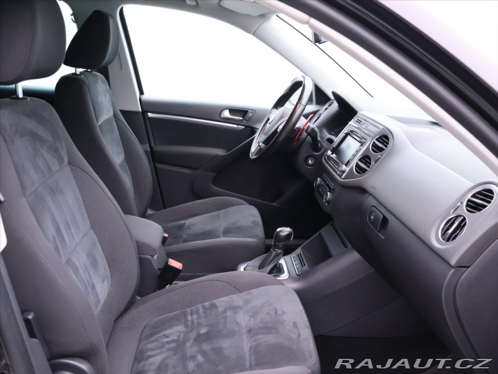 Volkswagen Tiguan 2,0 TDI DSG 4M CZ Sport-S 2012