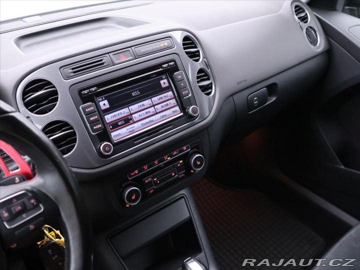 Volkswagen Tiguan 2,0 TDI DSG 4M CZ Sport-S 2012