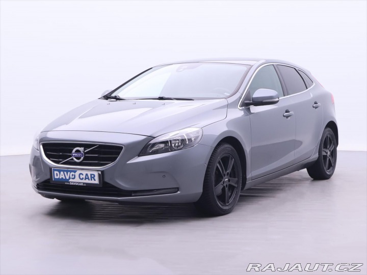 Volvo V40 2,0 D2 88kW Summum Navi K 2015